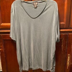Cassini plus size 22/24 Blue V-Neck Top